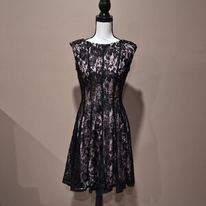 Chic Black and Pink Lace Midi Dress